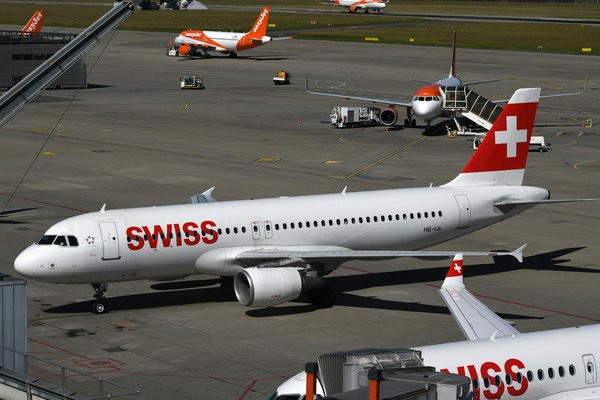 Quels sont les conseils pour une randonnée dans les montagnes du Jura en Suisse?